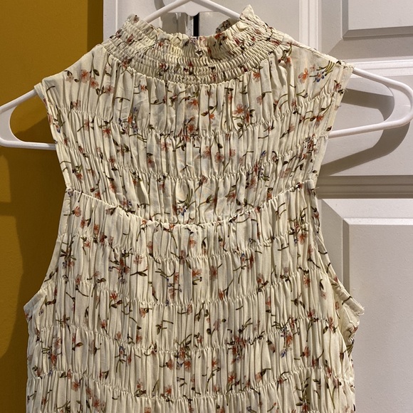 Petal & Pup maternity / bump friendly floral mock neck dress - Picture 2 of 7